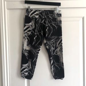 Calvin Klein Performance Capri leggings